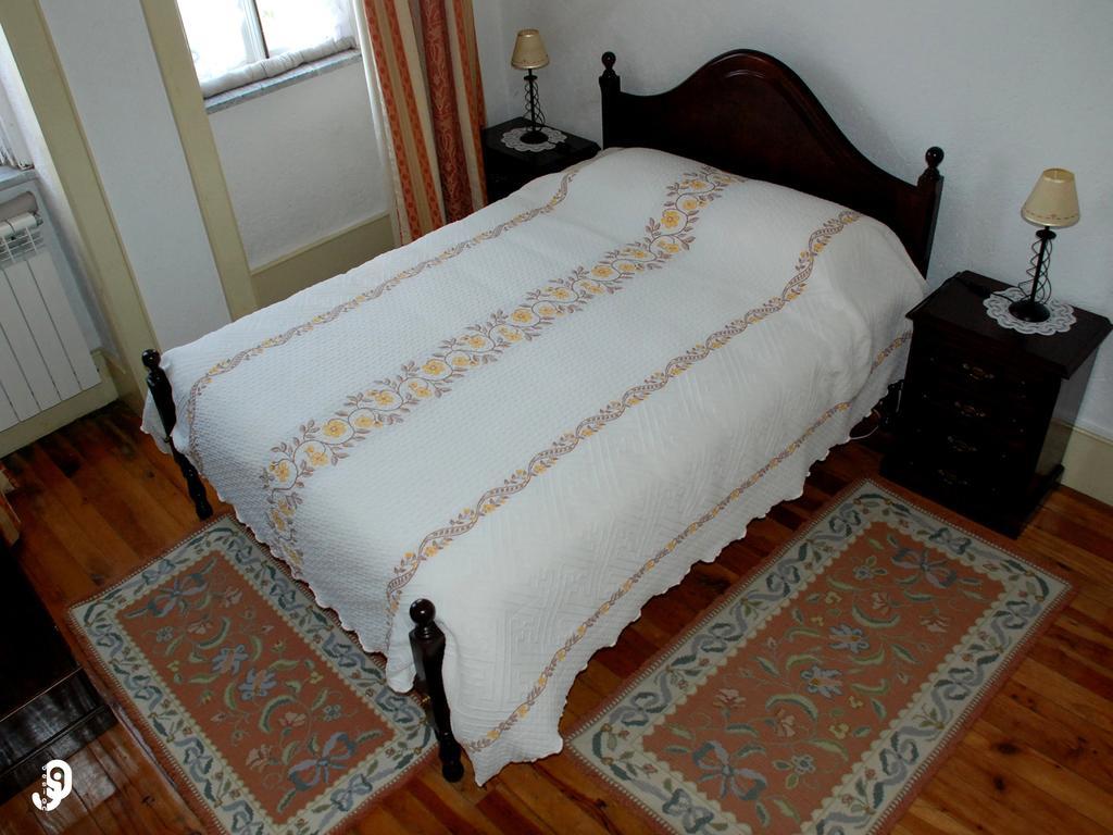 Quinta Dos Barbas Pensionat Oliveira do Hospital Rum bild